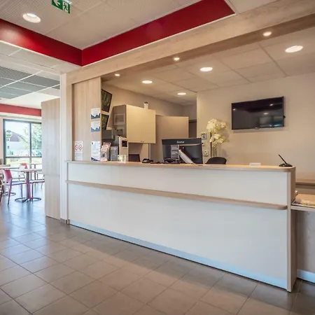 Hotell Ace Le Mans Saint-Saturnin (Sarthe)