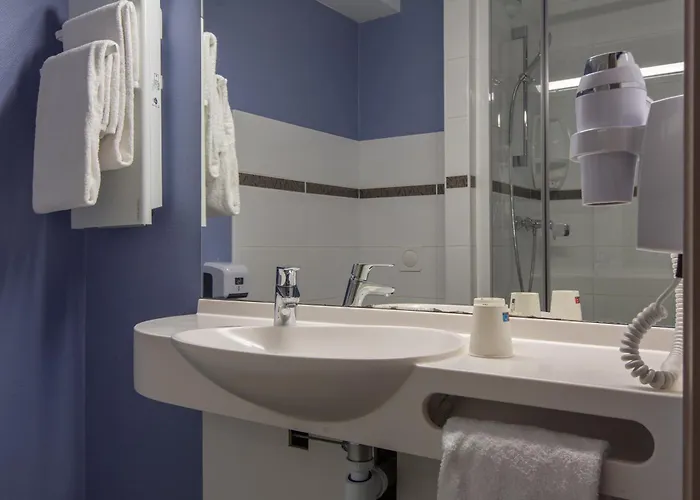 호텔 Ace Le Mans 3*