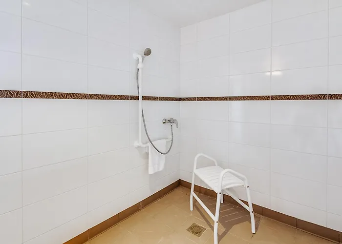 Hotel Ace Le Mans Saint-Saturnin (Sarthe)